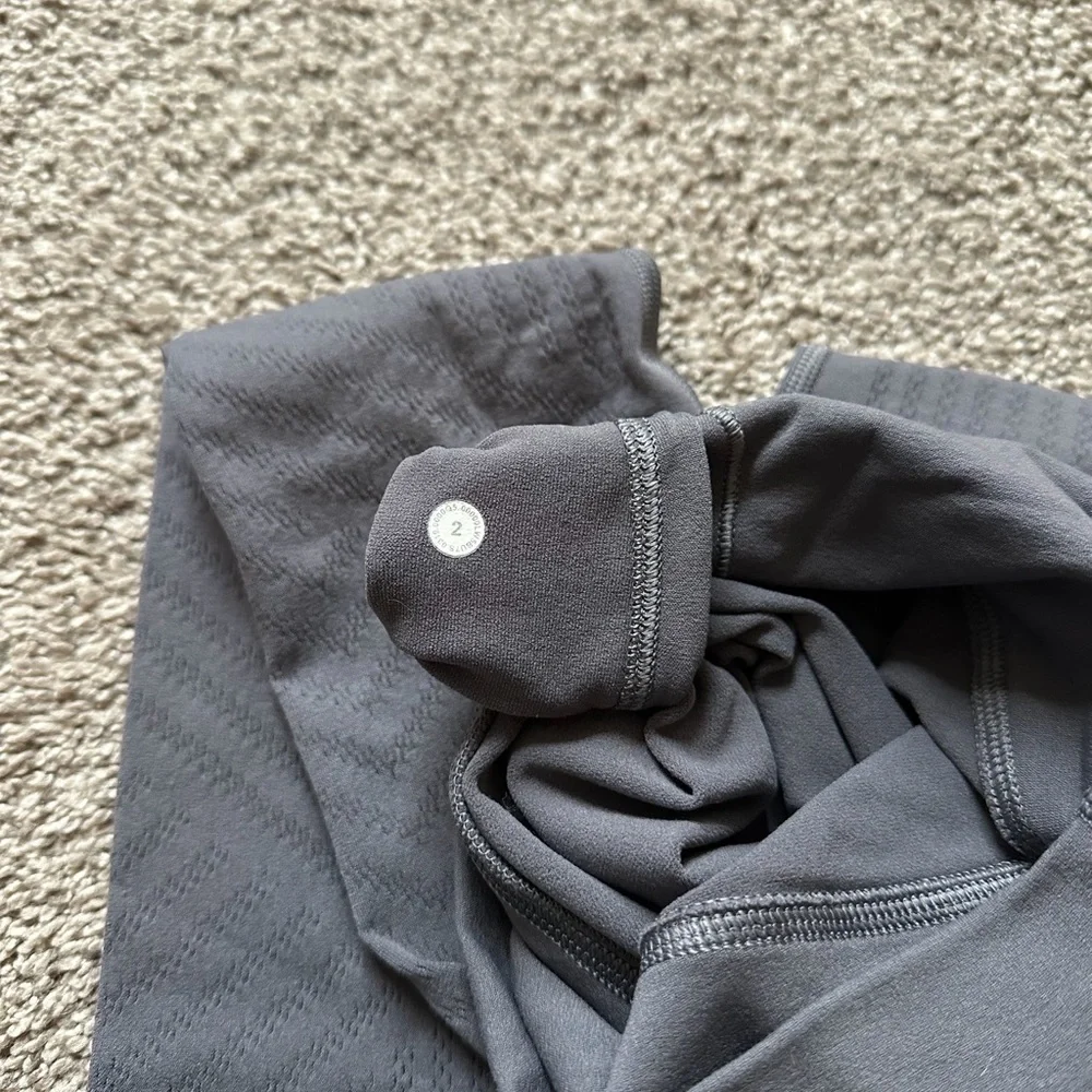 Lululemon Reveal Tight *Mesh Stripes